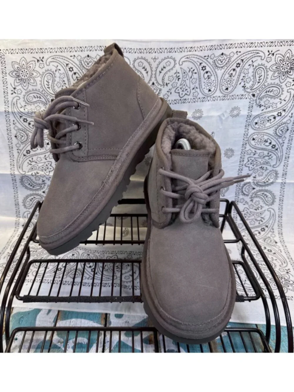 NEW UGG Neumel Chukka Boots Gray Suede Fur Lining Size Mens(Youth) 5/Womans 6.5